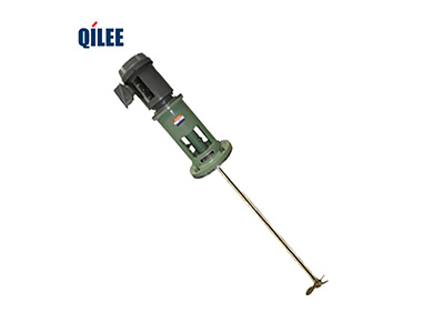 化工攪拌機(jī)有什么特點(diǎn)？其中的臥式攪拌機(jī)又有